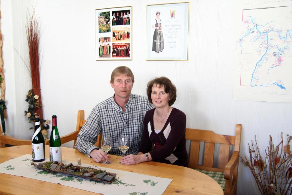 Ferienweingut Hensler Hotel Briedel Buitenkant foto